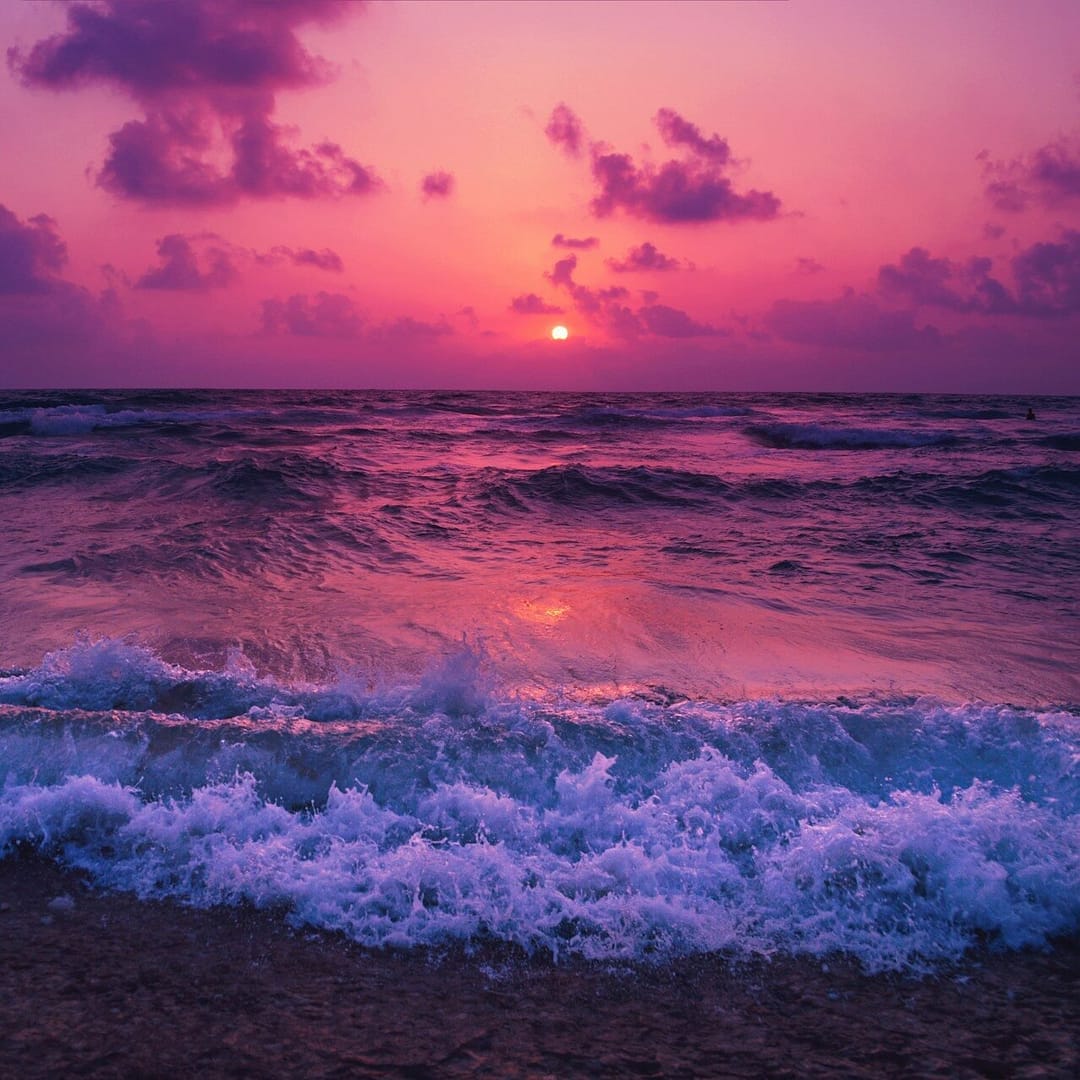 You are currently viewing How to Emotionally Reset When Everything Feels Heavy – A Soft & Quick 5-Step Guide